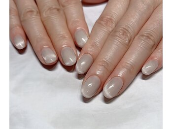 サロンドボーテ ヴィーアンドビューティー(salon de beaute'Vie & beauty)の写真/ネイルデビューの方大歓迎!!
丁寧なカウンセリングとケアで初めての方も安心してお任せください♪