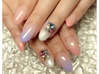 ネイリュー(naiLiu)/ビジューネイル7800円