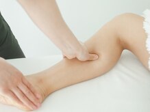 エクリ(ECRI)/膝の上の『お肉』コルギで消去！