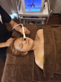 ドクタースタイル(Dr.style)の写真/ニキビ・肌トラブルケアにも◎【まずはお試し】毛穴洗浄+小顔リンパ+コルギ幹細胞美容液60分¥5980
