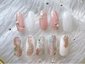 ネイルサロン インプレス(Impress)の写真/シンプルなOLネイル～大人可愛いネイルまで多種多様☆他店ではできなかった理想のアートも貴方の指先へ♪