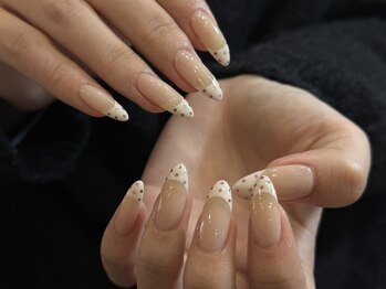 ナナリスボン 福岡(NANA LISBON)/フレンチドットネイル♪