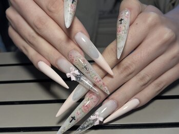 Eli Nails 新宿【エリネイルズ】《長さだし専門店/つけ放題/持ち込み/スカルプ》の写真/【チップ長さ出しで細く長い指先へ】長さ出しの悩みを解消！自爪も大切にするサロンで納得の仕上がりへ◎
