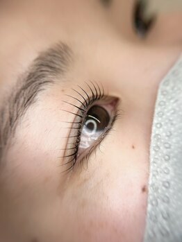 ナリ(Nari)/ラッシュリフト