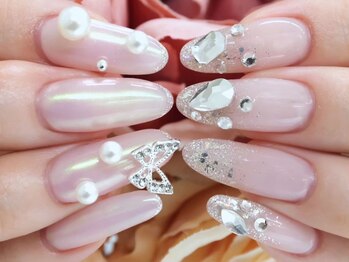 ネイルサロン ドゥ(Nail Salon Doux)の写真/心斎橋/四ツ橋駅 徒歩3分☆初回も2回目以降もハンド・フットどちらもワンカラーオフ込み¥3900~!