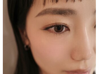 スー 新町店(Su___)の写真/【eye＆nailの同時施術可能！】ハリウッドブロウリフトでふわっと立ち上げ,立体感のある眉へ◎