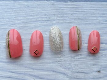 ピンク×キラキラネイル