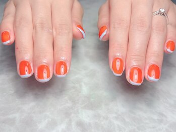 ビタミンカラーにフレンチ