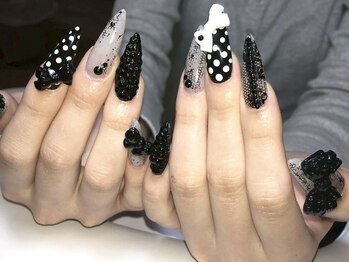 ネイルスタジオイー(nailstudio E)/dark♪.°*