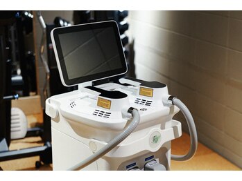 プラグジム 目黒店(Plug GYM)/パーソナル+最新痩身機器でトレ