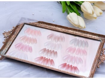 ソルネイル(sol nail)の写真/《美爪×モチ◎》パラジェルライセンス取得のネイリストが創るハイセンスネイル♪潤い美爪ネイルケアも◎