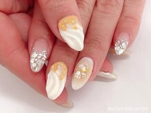 ミケ/ソフトクリームネイル