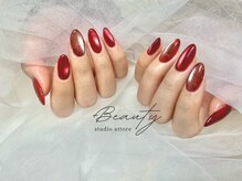 人気の"艶々でちゅるんちゅるん"なマグネットネイルも！！