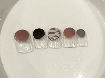 カラ ネイル 中津店(calla nail)/干支柄×変形フレンチ