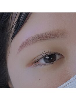 ウムドット(Um.)/まつげパーマ + 眉毛