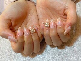チークネイル　ワンホンネイル