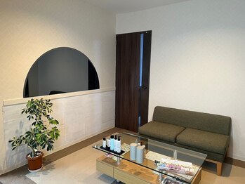 ミナアズアシリ(MINA as asir)/サロン内観 お子さま同伴OK