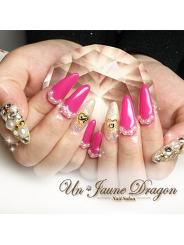 アン ジョーヌドラゴ/キラキラピンクネイル
