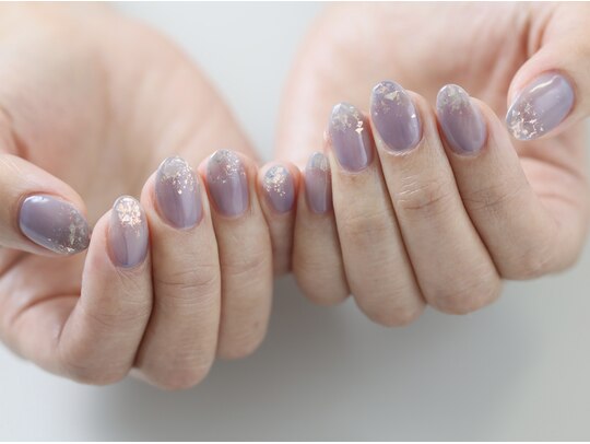 2025年冬】パープル ラメグラデーション ハンドのネイルデザイン集  