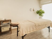 トータルビューティーサロン コウ(KOU)/アロマオイルマッサージ　部屋2