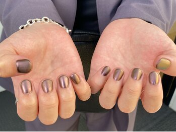 カーティシーネイルズ(curtisii NAILS)/