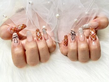 アミィ(AMIe)/チェックネイル