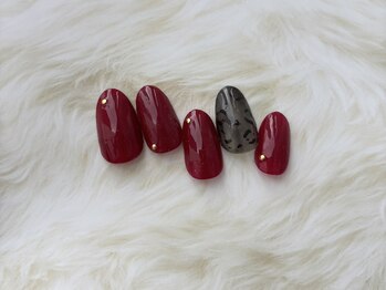 アリー(ALLIE´)/ボルドー×レオパートネイル