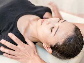 骨盤王国 渋谷整体院の写真/【初回▼整体コース2,500円】繰り返さない、首肩こりの根本改善をお求めの方へ!長年の悩みは当店にお任せ◎