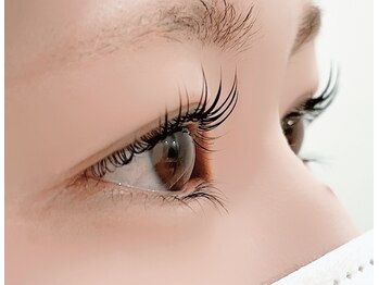 ボーンブライト(BORNBRIGHT)/