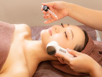 エステティック レイビス 池袋店(RAYVIS)の写真/NEW！【圧倒的透明感】話題の白玉スノーピーリング☆艶/美白/毛穴/ニキビ
毛穴を改善しながらお肌も白く♪