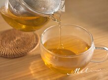 ミータイム(Me time)の雰囲気（サービスティーとちょっとしたお菓子を準備しております。）