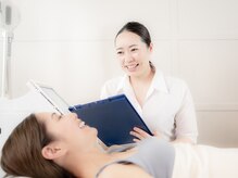 ピュアラ梅田の雰囲気（経験豊富なスタッフが、丁寧に施術をサポート）