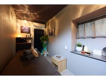 スペース818(Space818)の雰囲気(小さな宇宙空間をイメージした隠れ家サロン)