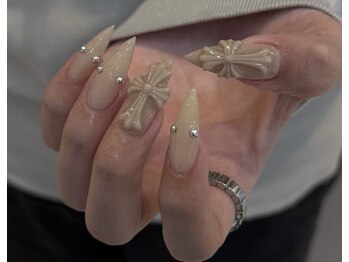 クロムハーツネイル（ベージュ）