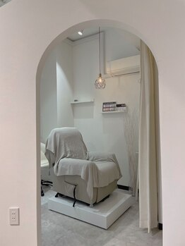 シュール センター南(SURREAL)/まつ毛用リクライニングチェア♪