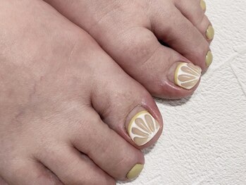 アイミーモア 国立店(aimer more)/フレッシュなレモンネイル