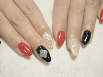 B's amor 大府店 Nail design