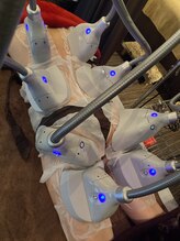 ブルースター(Blue Star)/脂肪冷却8カップ施術風景