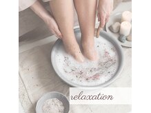 90分メニューは温かいフットバス付きで冷えやむくみやすい人に◎