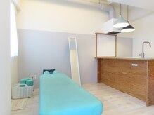 所沢西口連動整体院の雰囲気（完全個室の綺麗な空間。東京都豊島区で５年半の開業実績の整体院）