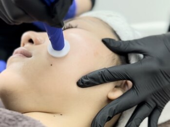 エフドット(f.)の写真/お肌のお悩みにアプローチ！気になる部分を丁寧にお手入れさせていただきます。表情も明るくなります♪