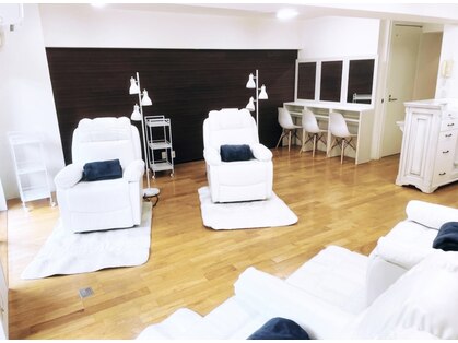 プレジア バイ マリーテレジア 赤坂店(plesia by MARIE TERESIA)の写真