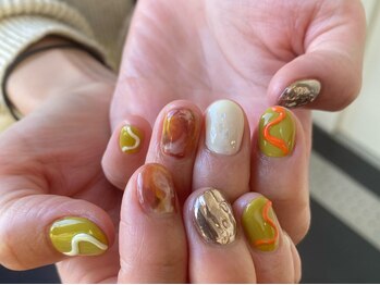 カーティシーネイルズ(curtisii NAILS)/