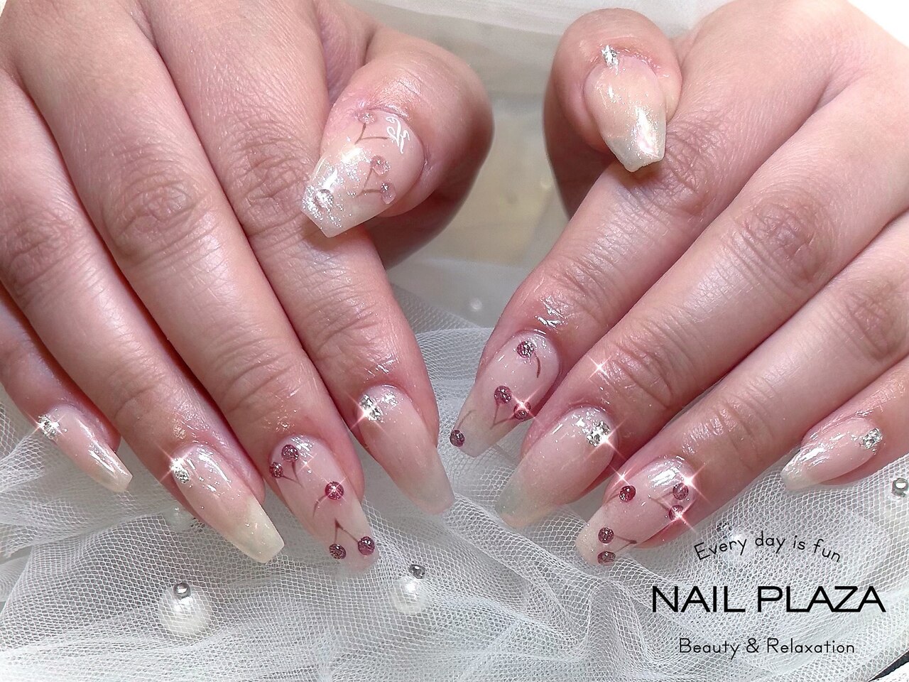 2026年冬トレンド】ちゅるんのネイルデザイン集｜人気順｜202ページ目