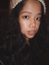 フィリー(philee)