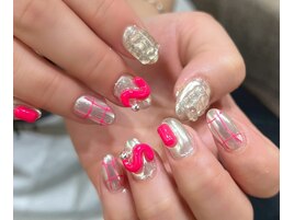 ピンク×シルバー個性派ネイル