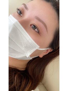 アグ(AUG)/眉毛で作る“きちんと感”