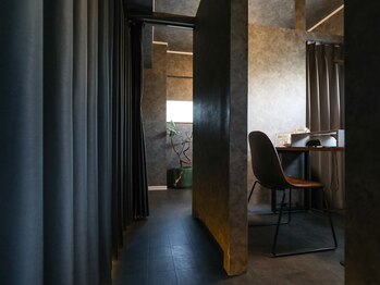 ロナネイル(RONA NAILS)/