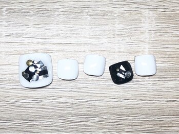 ネイルサロンアンドスクール ミュー(Nail Salon & school mieux)/《FOOTな季節♪》カジュアル