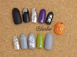 マットでミラーハロウィンネイル